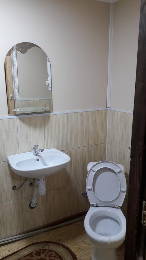 U Romana Jaremče Esterno foto